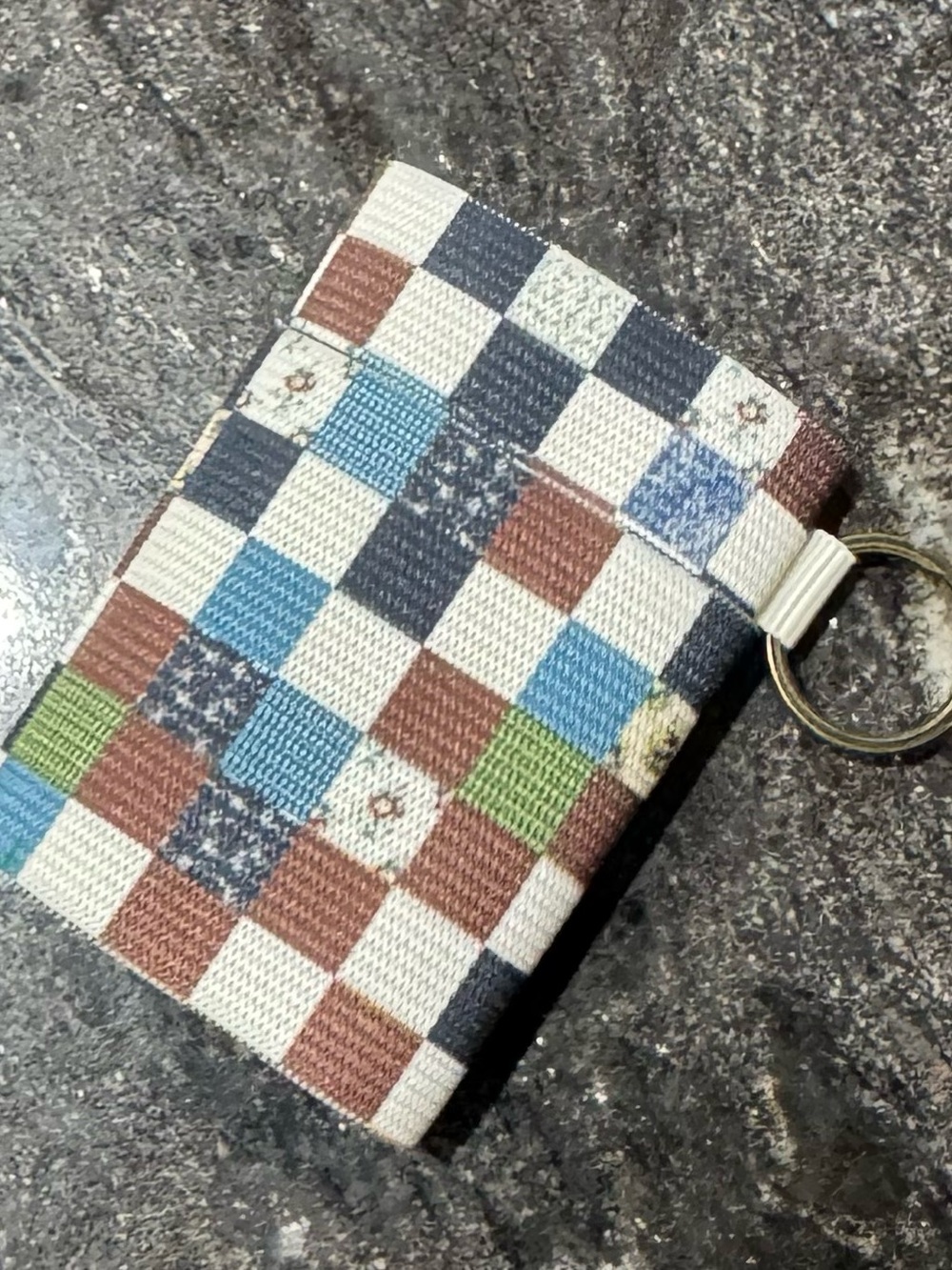 Checkered Multi-Color Fabric Card Wallet with Keyring - Picture 2 of 2